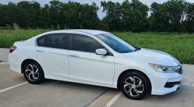 2017 HONDA ACCORD SEDAN 4-CYL, I-VTEC, 2.4 LITER LX SEDAN 4D