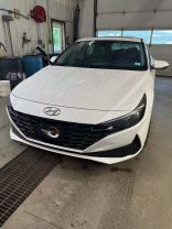 2021 Hyundai Elantra - Image 1