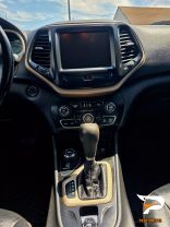 2017 JEEP CHEROKEE SUV V6, 3.2 LITER LATITUDE SPORT UTILITY 4D