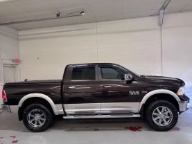 2016 RAM 1500 CREW CAB PICKUP V8, HEMI, 5.7 LITER LARAMIE PICKUP 4D 5 1/2 FT