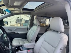 2016 TOYOTA SIENNA VAN V6, 3.5 LITER XLE MINIVAN 4D