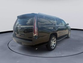2015 CADILLAC ESCALADE ESV SUV V8, 6.2 LITER LUXURY SPORT UTILITY 4D