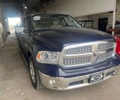 2017 RAM 1500 CREW CAB PICKUP V8, HEMI, 5.7 LITER LARAMIE PICKUP 4D 5 1/2 FT