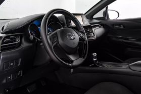 2018 TOYOTA C-HR SUV 4-CYL, 2.0 LITER XLE SPORT UTILITY 4D