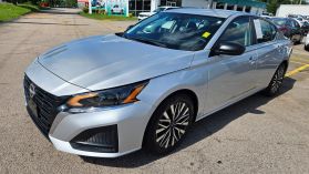 2024 Nissan Altima - Image 1