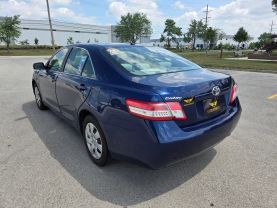 2010 Toyota Camry - Image 5