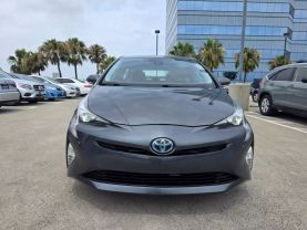2016 Toyota Prius - Image 2