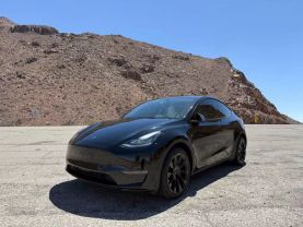 2023 TESLA MODEL Y SUV DUAL AC ELECTRIC MOTORS LONG RANGE SPORT UTILITY 4D