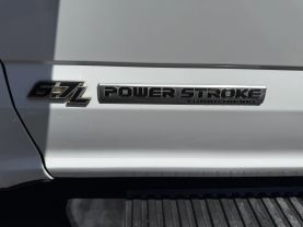 2019 FORD F250 SUPER DUTY CREW CAB PICKUP V8, TURBO DIESEL, 6.7 LITER XL PICKUP 4D 8 FT