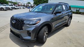 2025 Ford Explorer - Image 1