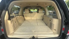 2015 Lincoln Navigator - Image 30