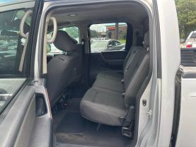 2011 NISSAN TITAN CREW CAB