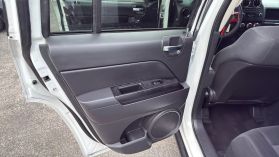 2012 Jeep Compass - Image 14