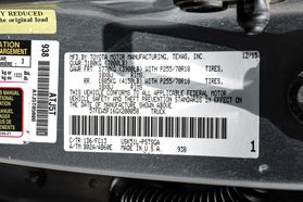 2016 TOYOTA TUNDRA CREWMAX PICKUP V8, FLEX FUEL, 5.7 LITER SR5 PICKUP 4D 5 1/2 FT
