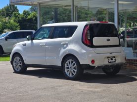 2017 Kia Soul+ Wagon 4d - Image 8
