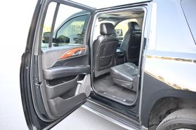 2017 CADILLAC ESCALADE ESV SUV V8, 6.2 LITER LUXURY SPORT UTILITY 4D