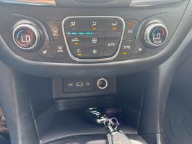 2019 CHEVROLET EQUINOX SUV 4-CYL, TURBO, 1.5 LITER LT SPORT UTILITY 4D at T&T Repairables - used car dealership in Spencer, Indiana.