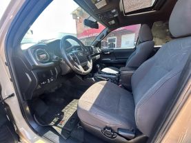 2017 TOYOTA TACOMA DOUBLE CAB PICKUP V6, 3.5 LITER TRD OFF-ROAD PICKUP 4D 6 FT