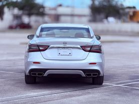2023 NISSAN MAXIMA
