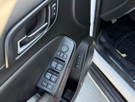 2017 GMC YUKON SUV V8, ECOTEC3, 5.3 LITER SLT SPORT UTILITY 4D