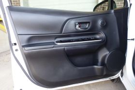 2016 TOYOTA PRIUS C HATCHBACK 4-CYL, HYBRID, 1.5 LITER TWO HATCHBACK 4D