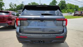 2025 Ford Explorer - Image 5