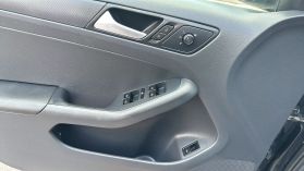 2015 Volkswagen Jetta - Image 11