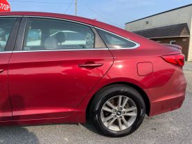 2015 Hyundai Sonata - Image 3