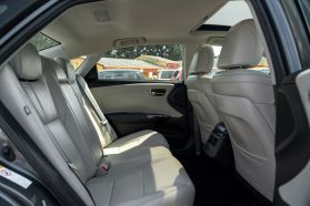 2014 TOYOTA AVALON SEDAN 4-CYL, HYBRID, 2.5 LITER XLE PREMIUM HYBRID SEDAN 4D