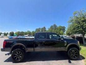 2017 Ford F250 Super Duty Crew Cab King Ranch Pickup 4d 6 3/4 Ft - Image 8