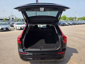 2022 VOLVO XC60 SUV 4-CYL, DRIVE-E, TURBO, 2.0 LITER B5 MOMENTUM SPORT UTILITY 4D