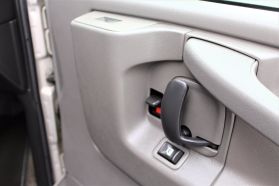 2009 CHEVROLET EXPRESS PASSENGER V8, 6.0 LITER 3500 LS EXTENDED RWD