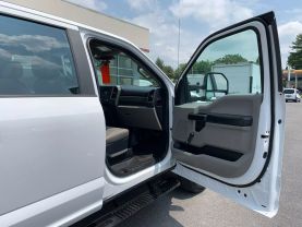 2020 FORD F250 SUPER DUTY CREW CAB 8FT KNAPHEIDE SERVICE BED TRUCK SERVICE/UTILITY TRUCKS V8, FLEX FUEL, 6.2 LITER XL PICKUP 4D 8 FT - Eddies Auto Sales