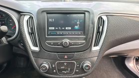 2018 Chevrolet Malibu - Image 25