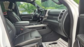 2025 Ram 1500 Crew Cab - Image 8