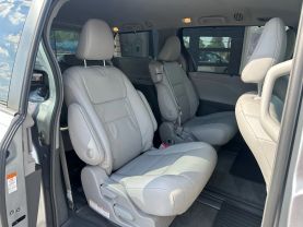 Used 2018 TOYOTA SIENNA VAN V6, 3.5 LITER XLE MINIVAN 4D - LA Auto Star located in Virginia Beach, VA
