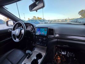 2015 Jeep Grand Cherokee - Image 18
