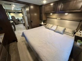 Used 2019 THOR MOTOR COACH WINDSPORT - - 29M - LA Auto Star located in Virginia Beach, VA