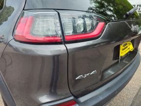2020 JEEP CHEROKEE SUV V6, 3.2 LITER TRAILHAWK SPORT UTILITY 4D