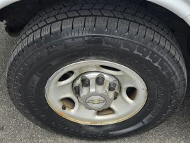 2014 Chevrolet Express 3500 Passengerlt Extended Van 3d - Image 28