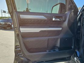 2018 TOYOTA TUNDRA CREWMAX PLATINUM PICKUP 4D 5 1/2 FT