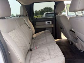 2010 FORD F150 SUPERCREW CAB PICKUP V8, 16V, 4.6 LITER XL PICKUP 4D 5 1/2 FT