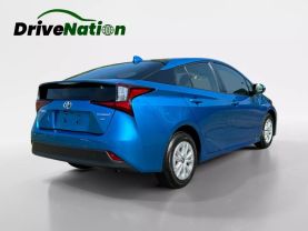 2021 TOYOTA PRIUS HATCHBACK 4-CYL, HYBRID, 1.8 LITER LE HATCHBACK 4D