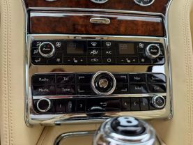 2011 BENTLEY MULSANNE SEDAN V8, TWIN TURBO, 6.8 LITER SEDAN 4D