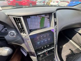 2017 INFINITI Q60