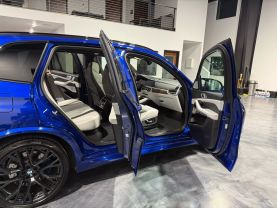 2020 BMW X5 M SUV V8, TWIN TURBO, 4.4 LITER COMPETITION SPORT UTILITY 4D