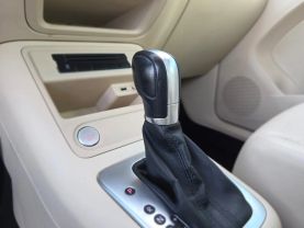 2017 Volkswagen Tiguan - Image 22