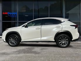 2017 Lexus Nx 200t Sport Utility 4d - Image 2