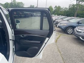 2019 VOLVO XC90