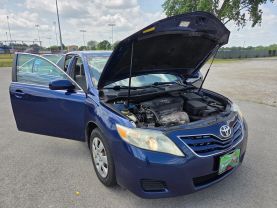 2010 Toyota Camry - Image 9